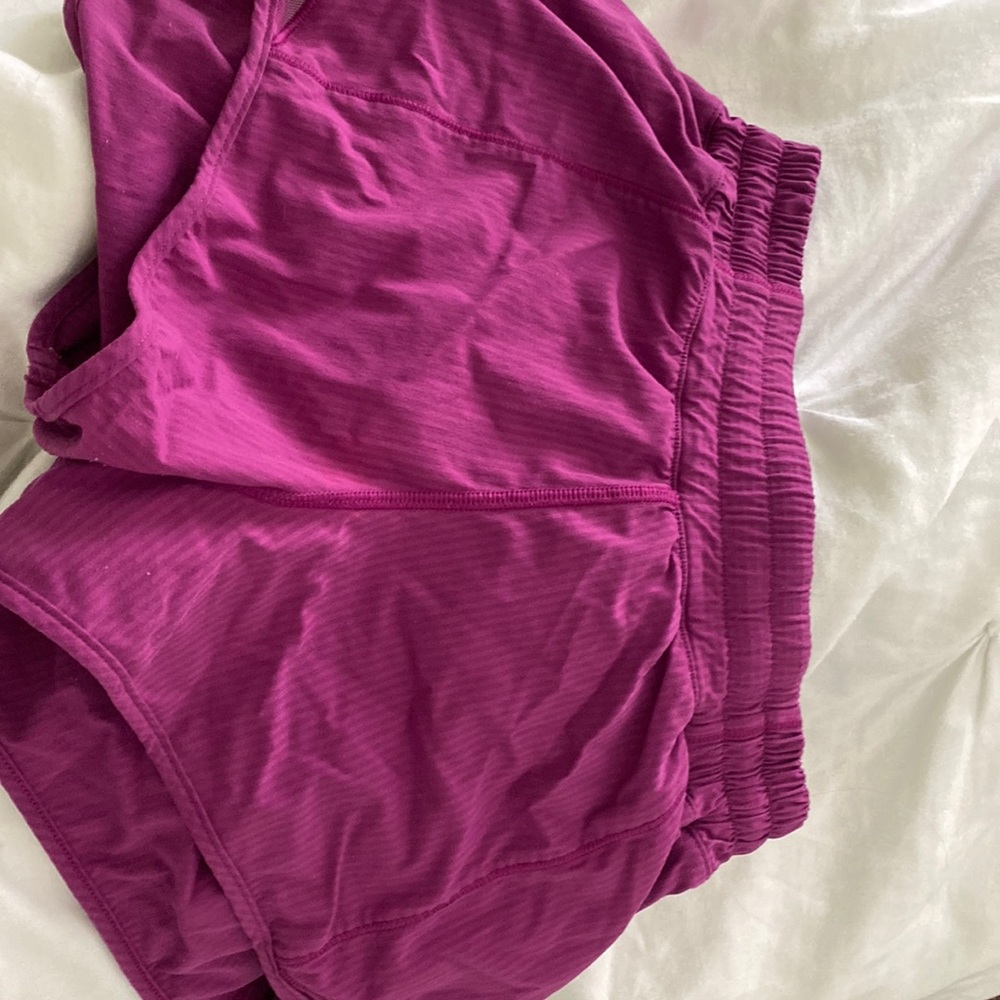 Size 4 lululemon shorts